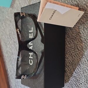 Chanel 5088-B RARE Vintage Sunglasses w/Case & Box